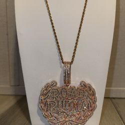 Road Runna Pendent Chain