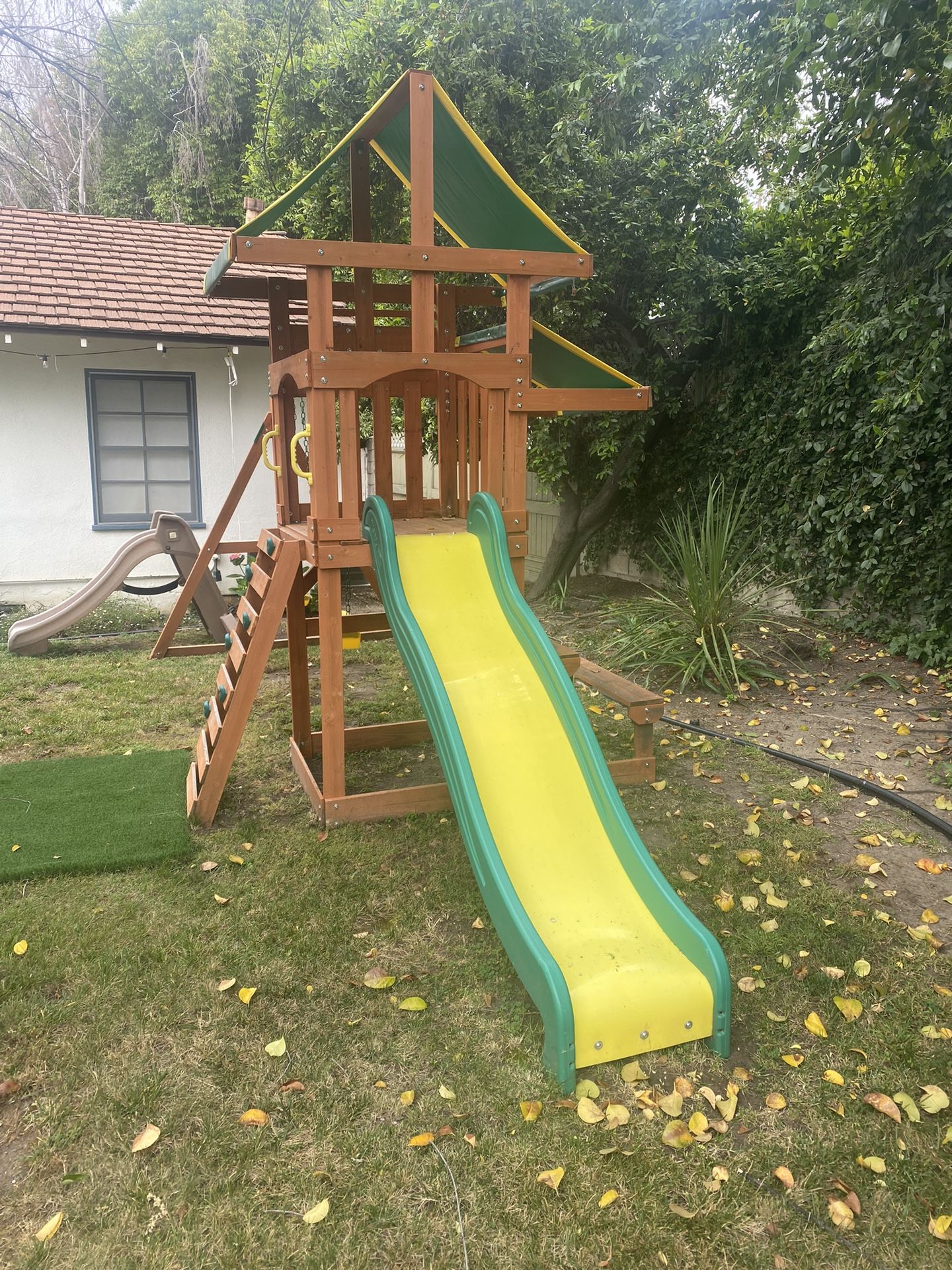 Kids Swing Set