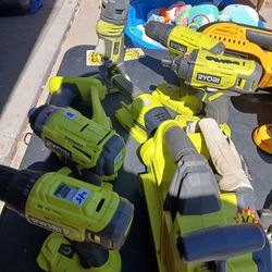 RYOBI 8 PIECE SET