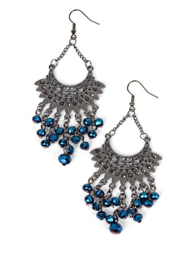 "CHROMATIC CASCADE"
BLUE EARRINGS