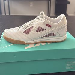 Nike SB GATO SUPREME 8.5