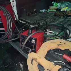 Lincoln Electric Mig/Tig,Welder  Inverter V300 Peo