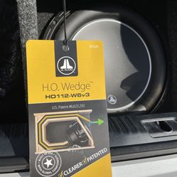 W6v3  JL Audio Subwoofer 