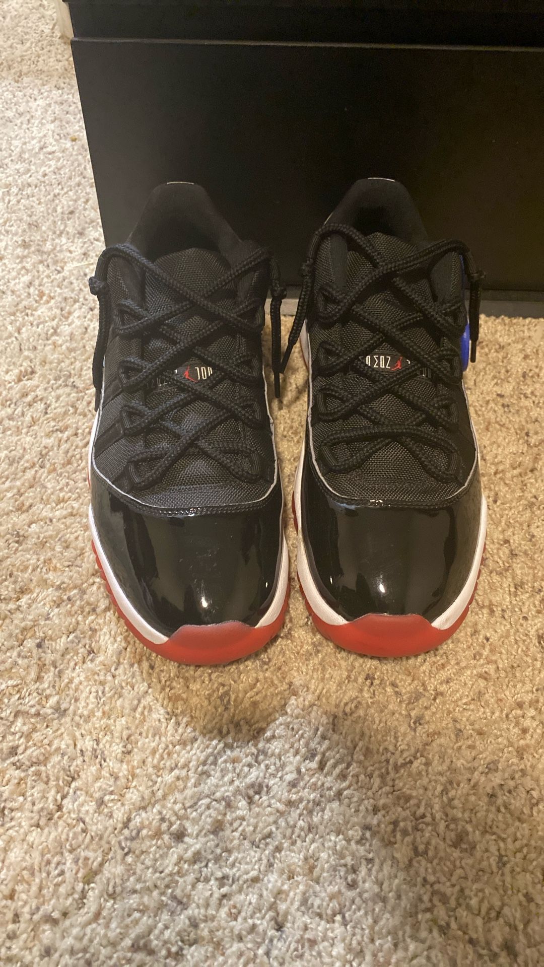 Air Jordan Bred 11 Lows Size12