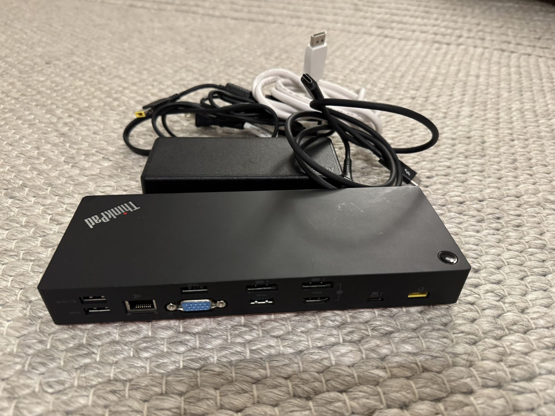 Lenovo Thunderbolt 3 Docking Station