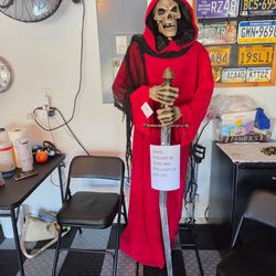 Life-Size Animated Grim Reaper Halloween Decoration