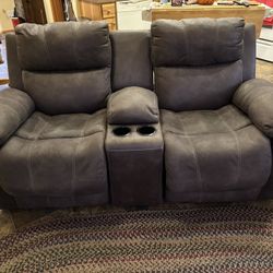 Ashley Electric Loveseat and Recliner 