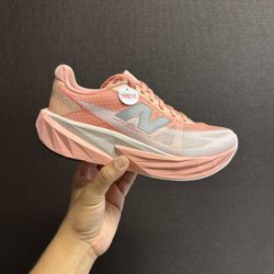 New Balance Fuelcell Rebel V5 ( Women’s) 