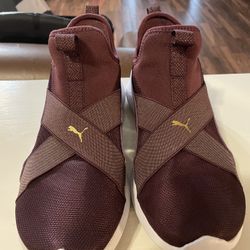 Pumas Shoes