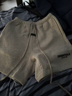 Essentials Shorts Dark Oat