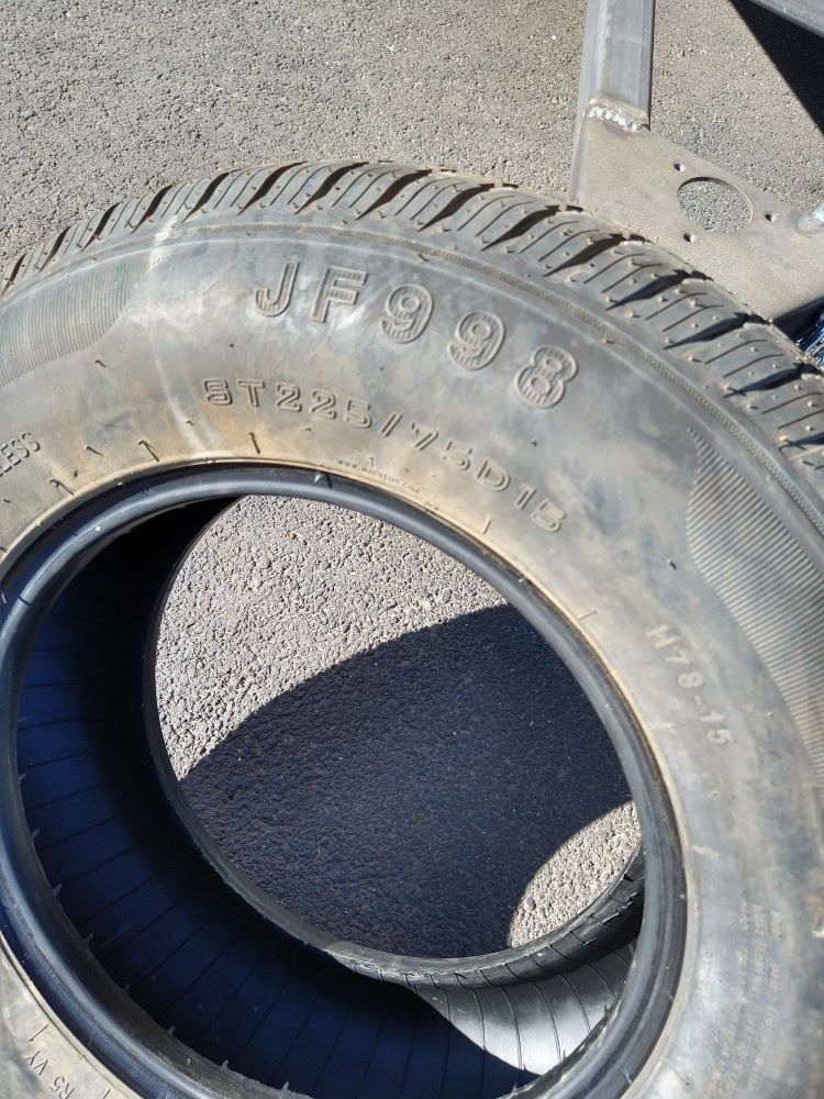 225/75/15 trailer tire