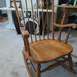 Antique Rocking chair 