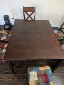 🍽️ Expandable Dining Table Set + 6 Chairs with Cushions!
