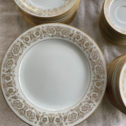 PORCELAIN DISHES SET. 91 PIECES
