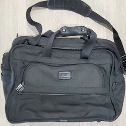 TUMI 17"×12" Ballistic Nylon shoulder Briefcase Day/Weekend or Laptop Bag good used condition
