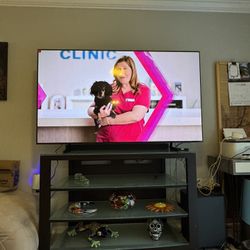 65 Inch Samsung Tv And The Stand 