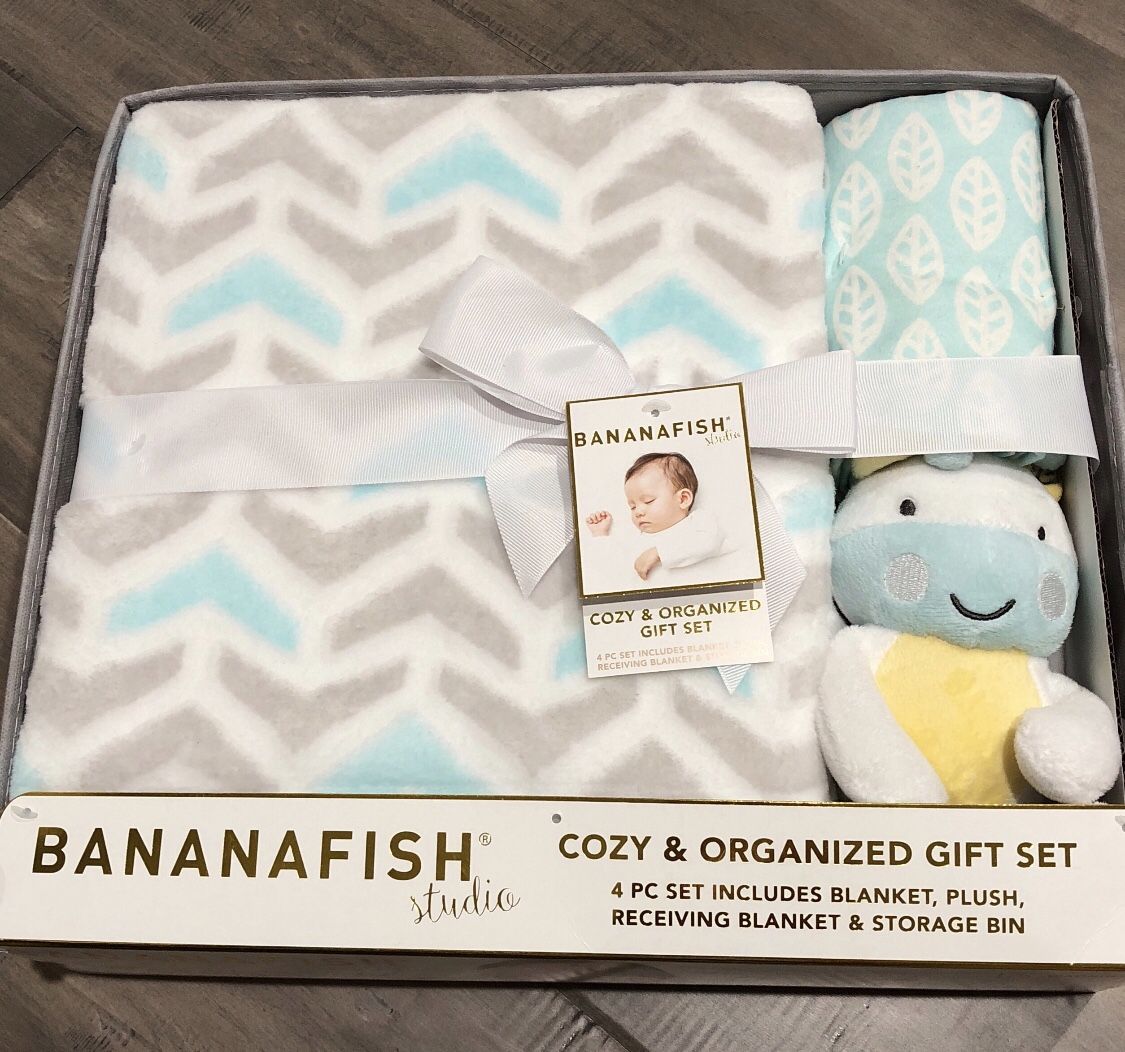 Bananafish Blanket Gift Set