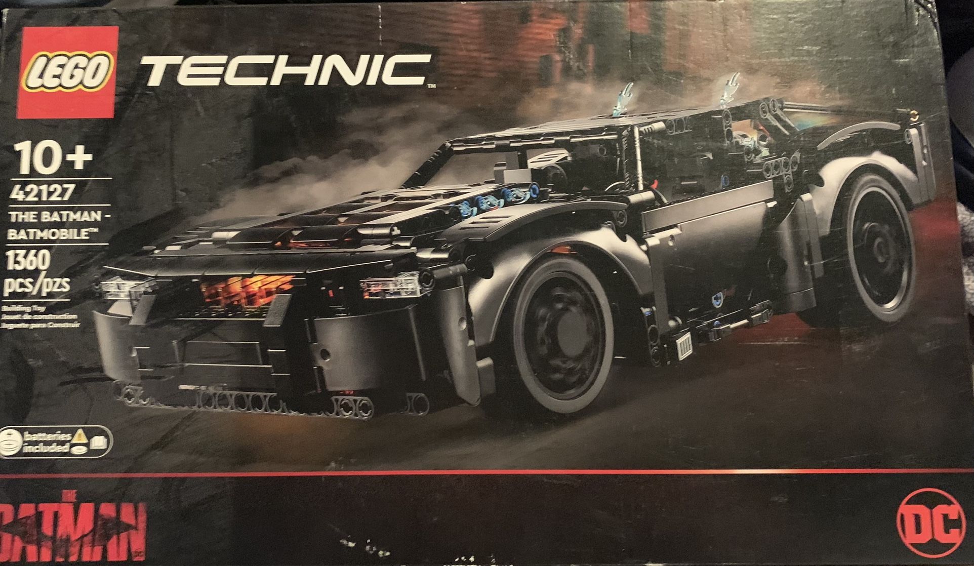 LEGO TECHNIC THE BATMAN BATMOBILE 42127