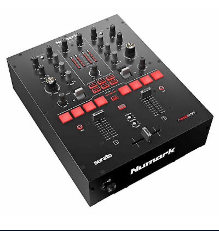 NUMARK SCRATCH MIXER