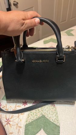 MK black purse