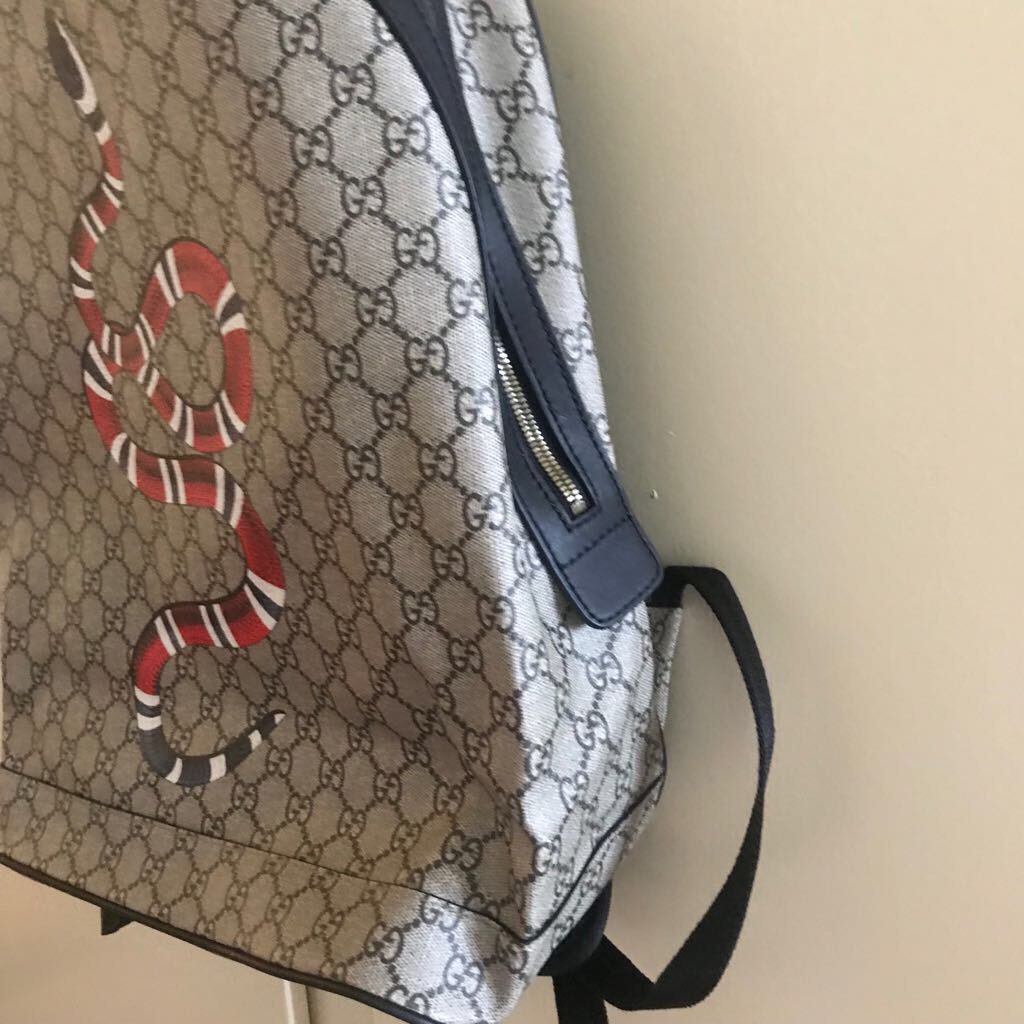 Gucci Pre-Owned GG Supreme logo-patch backpack - ShopStyle