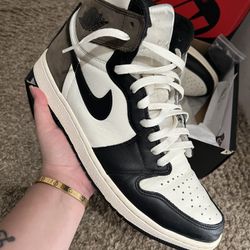 Jordan 1s Mocha 