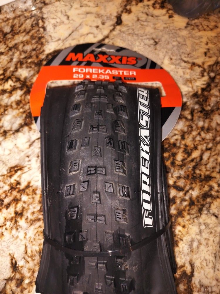 Maxxis Forekaster 29 Tubeless EXO 120tpi