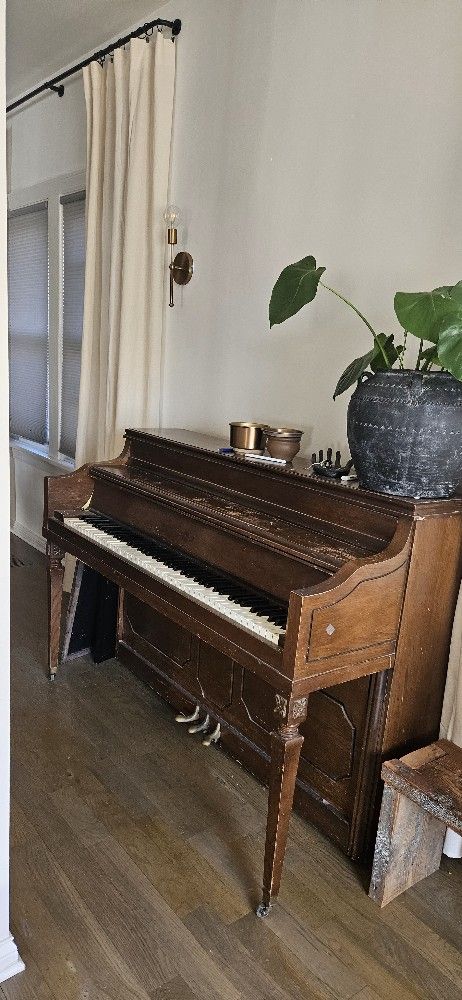 FREE Old piano works great
