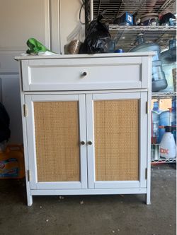 White Cabinet
