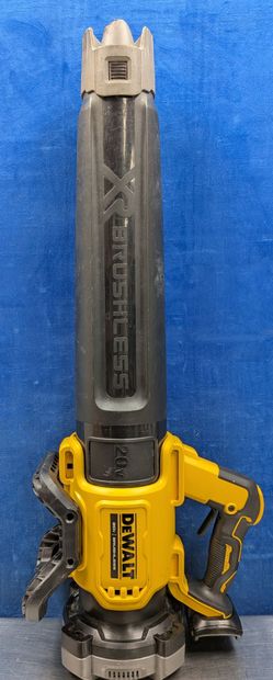 DeWalt Leaf Blower DCBL722