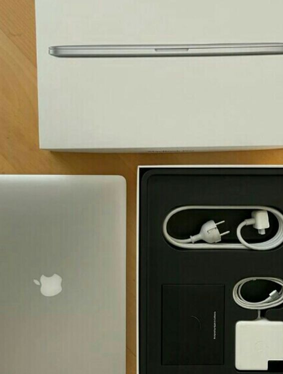 Apple MacBook Pro 13in (256GB SSD, M1, 8GB) Laptop - Gray - MYD82LL/A...
