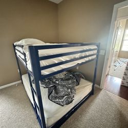 Bunkbed With Mattress 