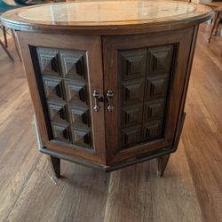 Round Marble Top End Table