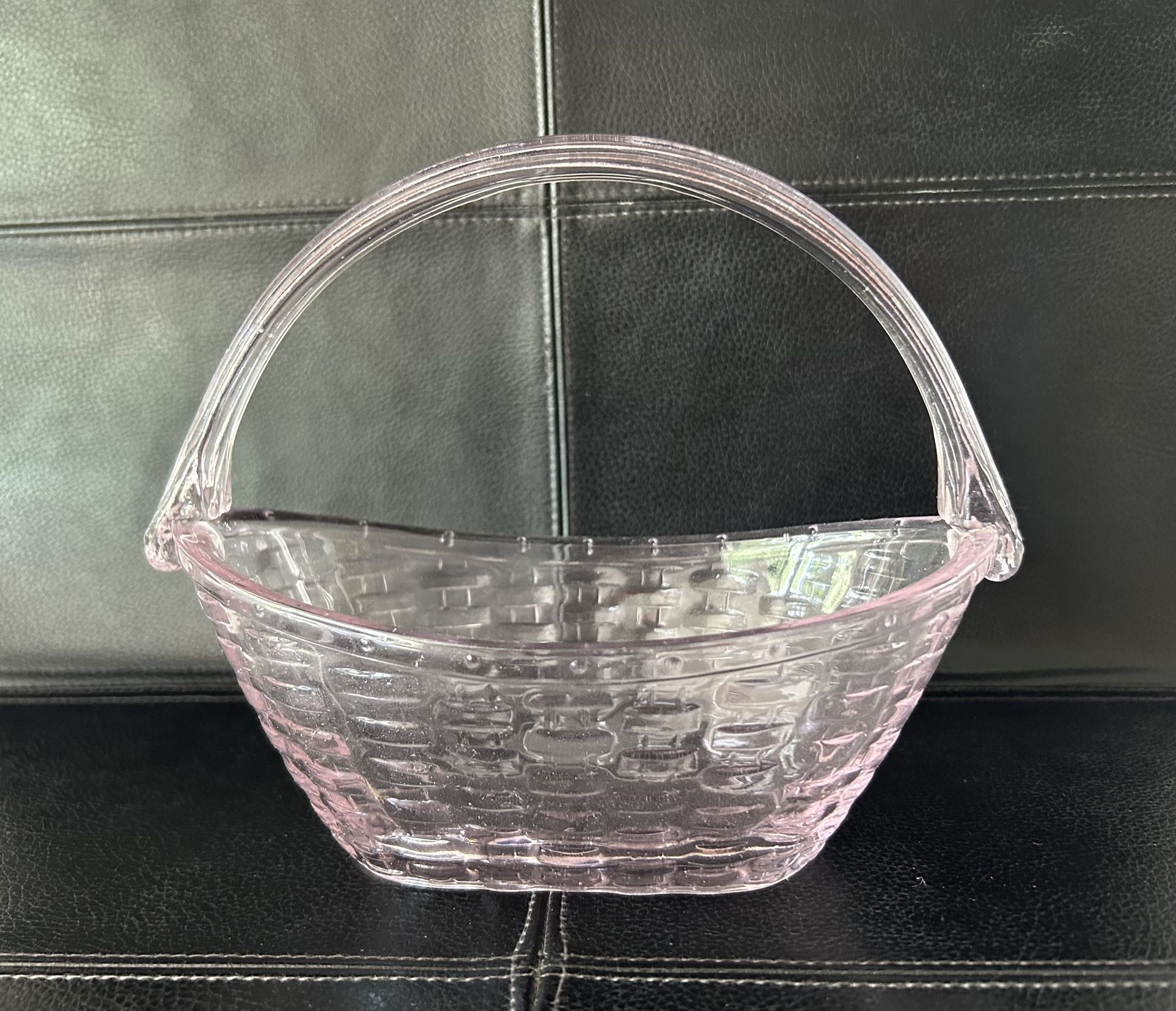 Longaberger Collectors Club 2005 pink glass crocus basket