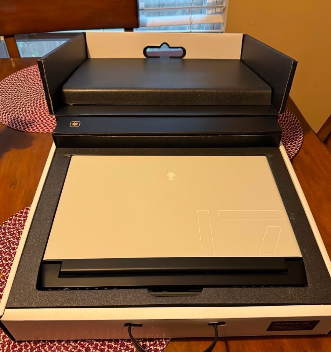 Alienware M17 Gaming Laptop