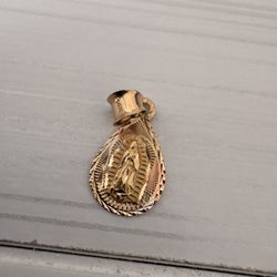 virgin mary pendant