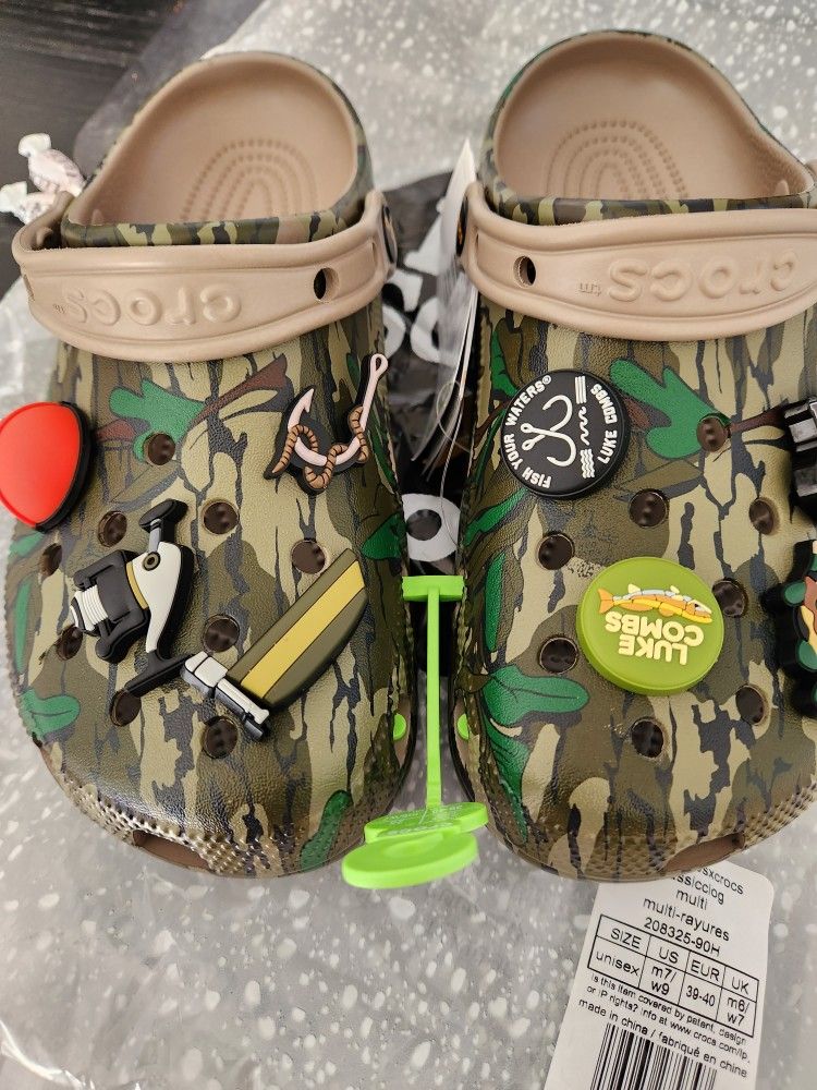 Luke Combs Crocs