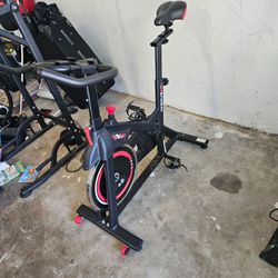 Driveway Sale! Cheap Bikes, Ryobi Tools & Appliance Fixer-Uppers