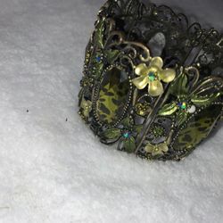 Vintage Floral Cluster Bracelet