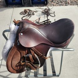 saddle - Jorge Canaves
some accessories included
stand included
$500