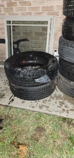 Tires Only Not Rims / Vendo Las Llantas Solamemte 