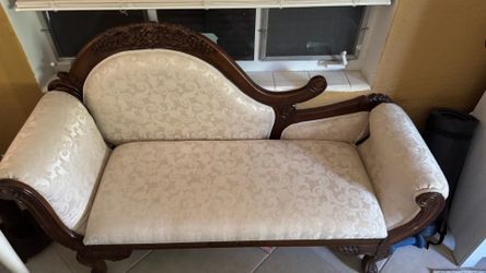 Chase lounger/settee sofa
