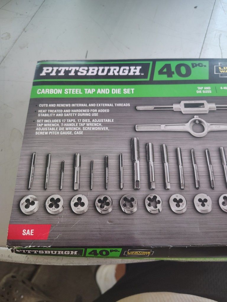 SAE Tap And Die Set