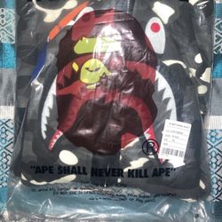 ape zip up