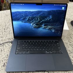 Apple Macbook Air 15” 2024 M3