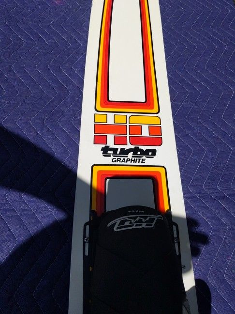 Vintage HO turbo Graphite 65" Water Ski with Medium Boots