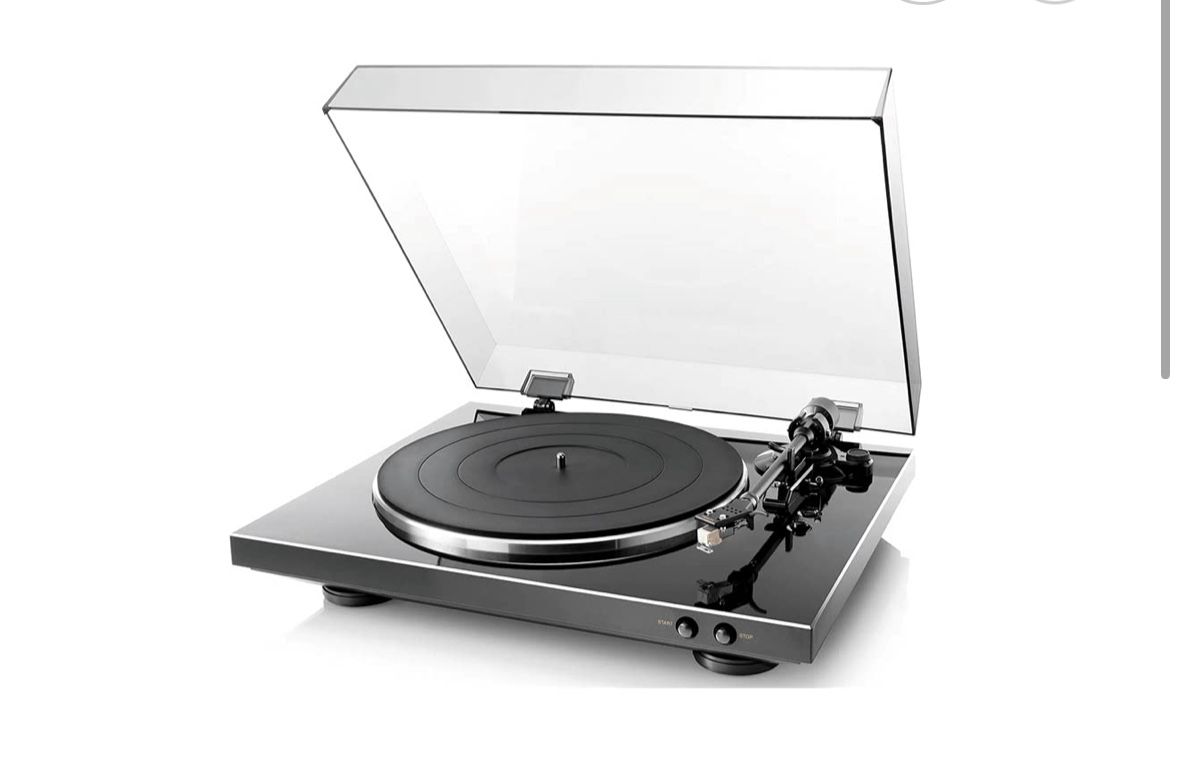 Denon Analog Turntable With Built In Phone Equalizer