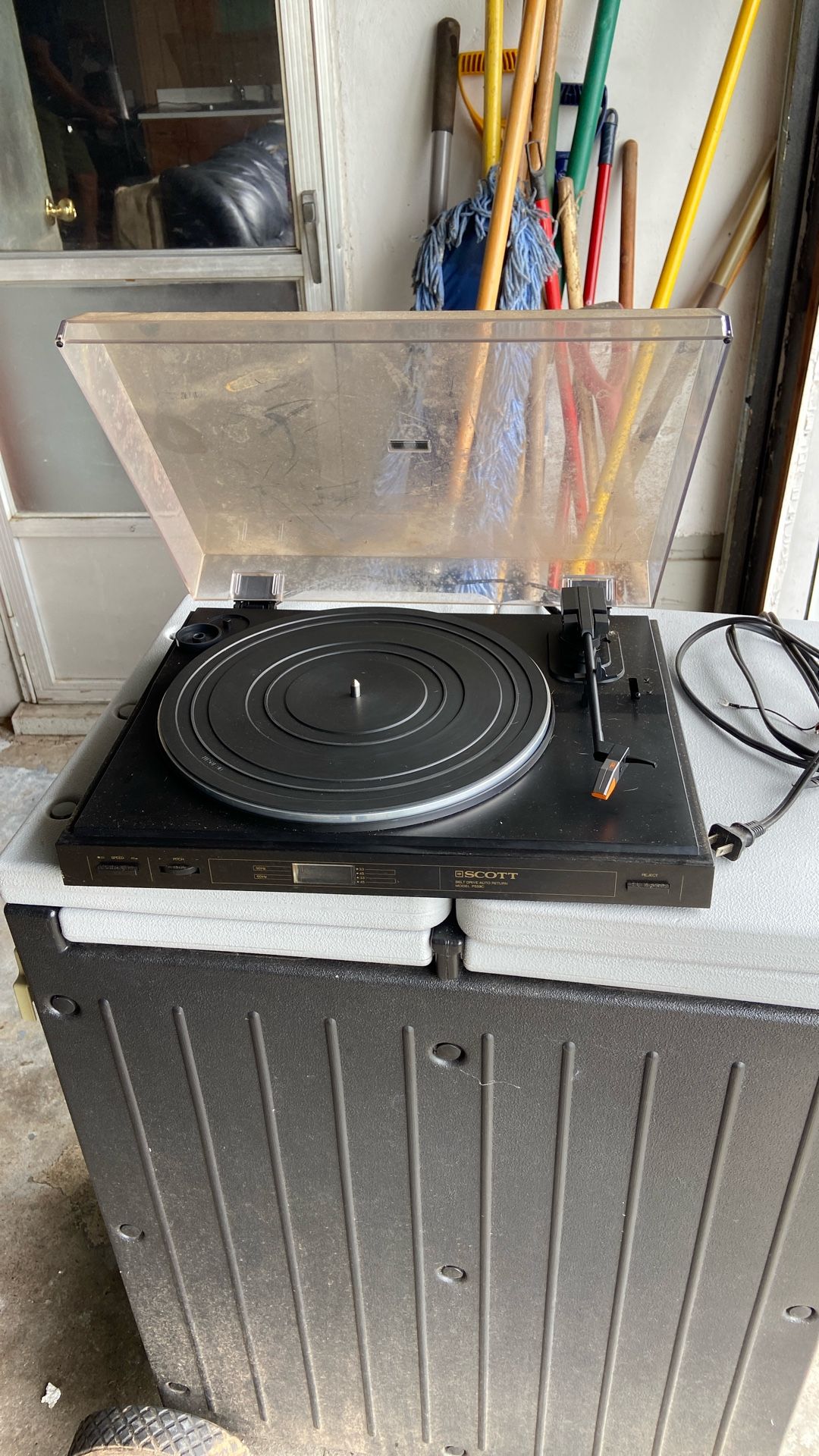 Scott Belt Drive Turntable for albums