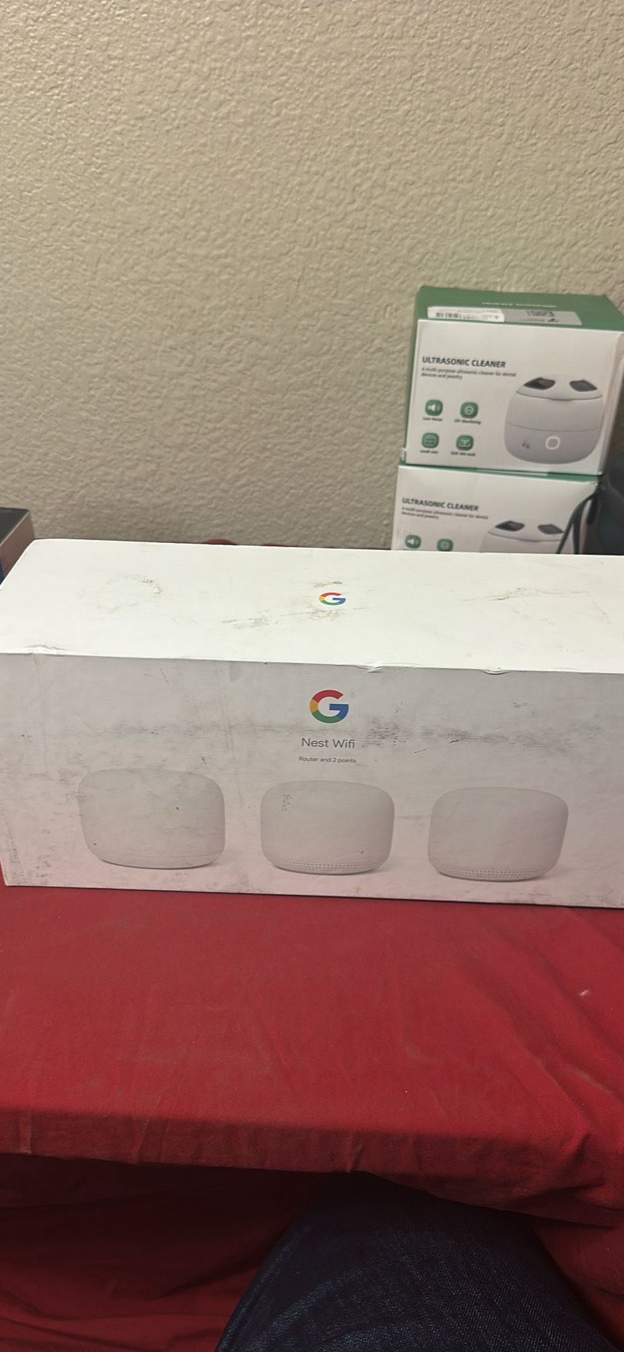 Nest WiFi Router and 2 Points