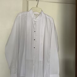 FERRUCHE TOXEDO DRESS SHIRT 161/2 34-35 2 DIFFERENT   COLOR BUTTONS .AND ANOTHER WITH WHITE BUTTONS 16 34-35 SLEEVES L $7 EACH WORN ONCE